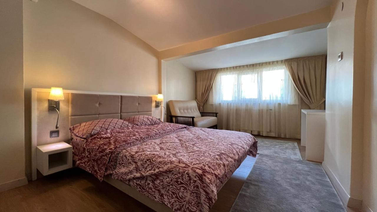 200 M2 Muhtesem Cati Kati, Roof Apartment Истанбул Екстериор снимка