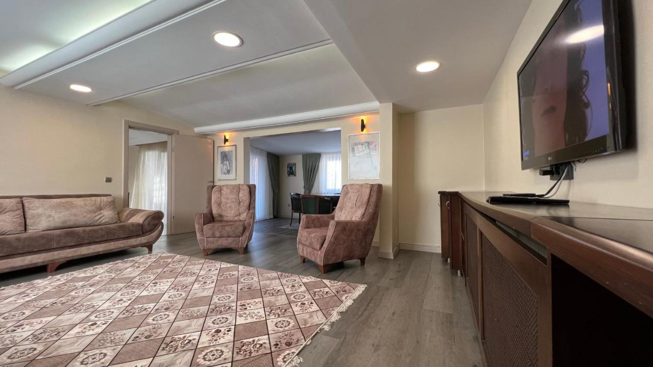 200 M2 Muhtesem Cati Kati, Roof Apartment Истанбул Екстериор снимка