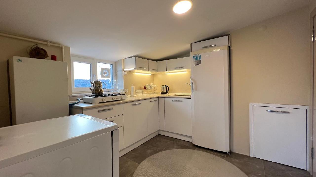 200 M2 Muhtesem Cati Kati, Roof Apartment Истанбул Екстериор снимка